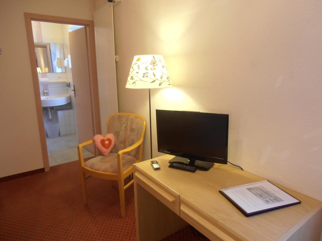 Hotel Restaurant Escher Leukerbad Eksteriør bilde