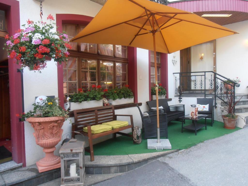 Hotel Restaurant Escher Leukerbad Eksteriør bilde
